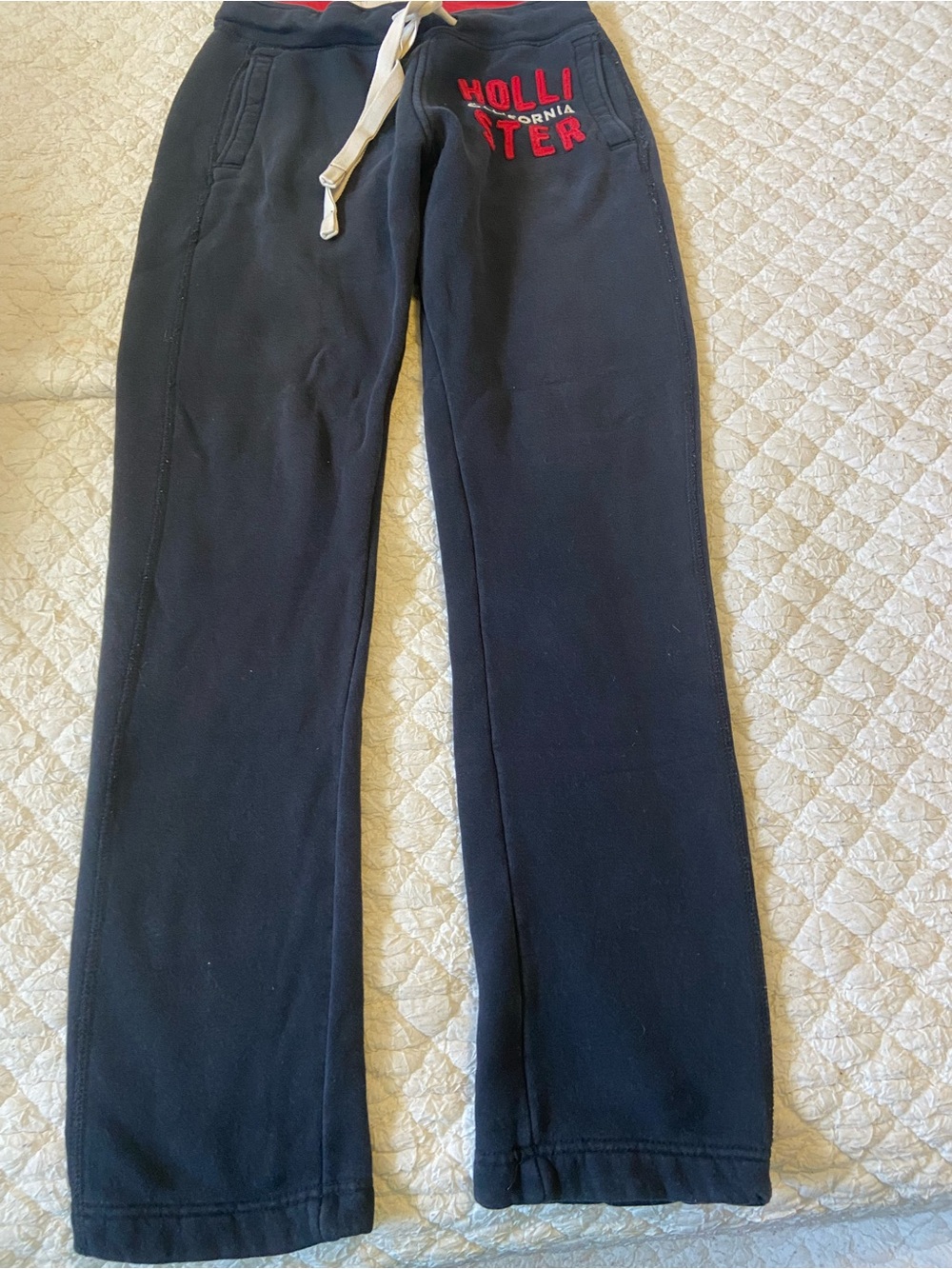 Hollister Men’s Y2K vintage NavySweatpants with Red Logo